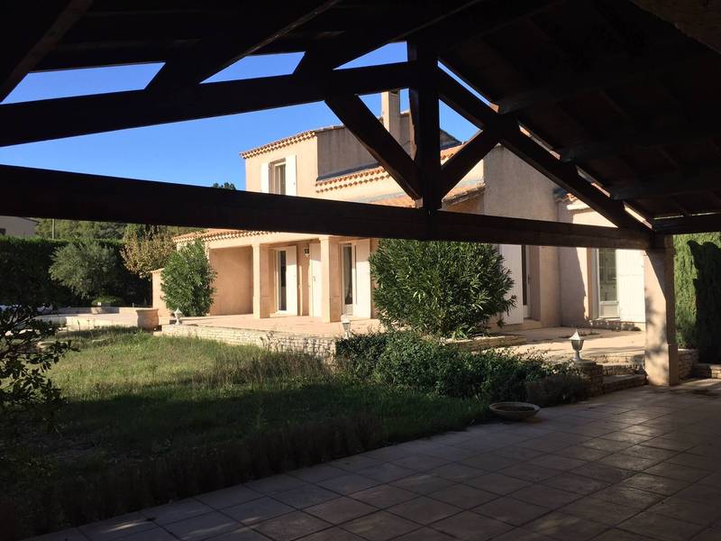 Villa à vendre à Roaix avec son oliveraie