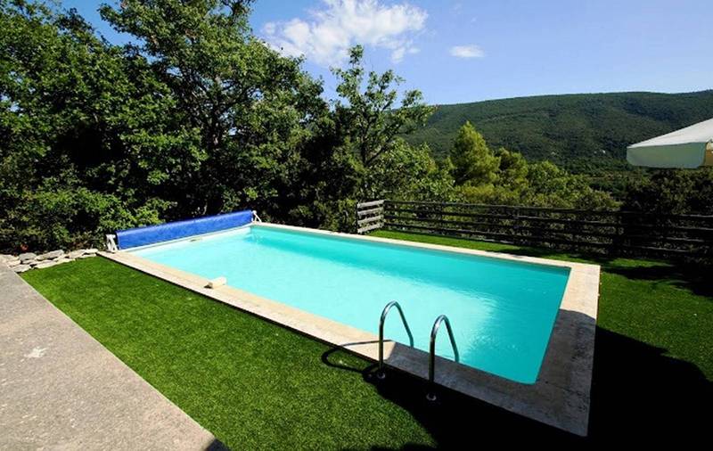 Maison à vendre avec piscine à Lacoste avec vue panoramique