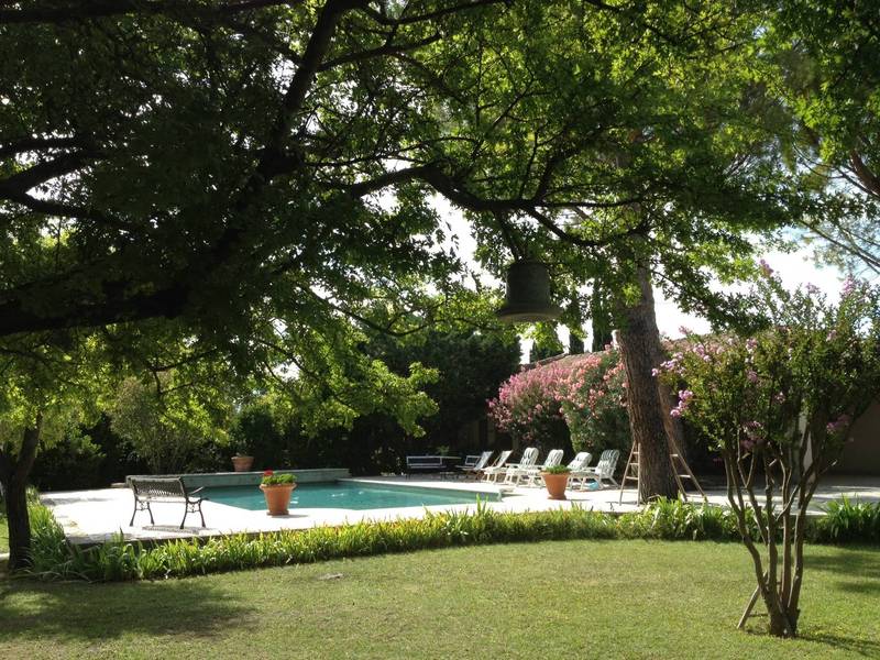 Villa avec piscine au coeur d'un parc arboré à la vente près d'Avignon
