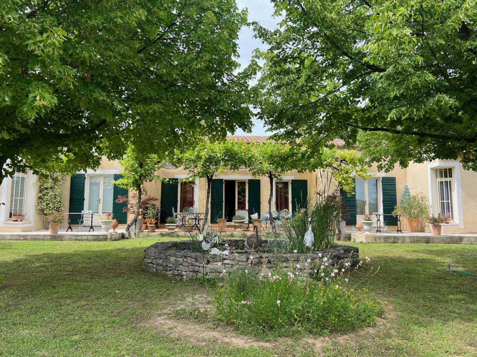 single storey house luberon