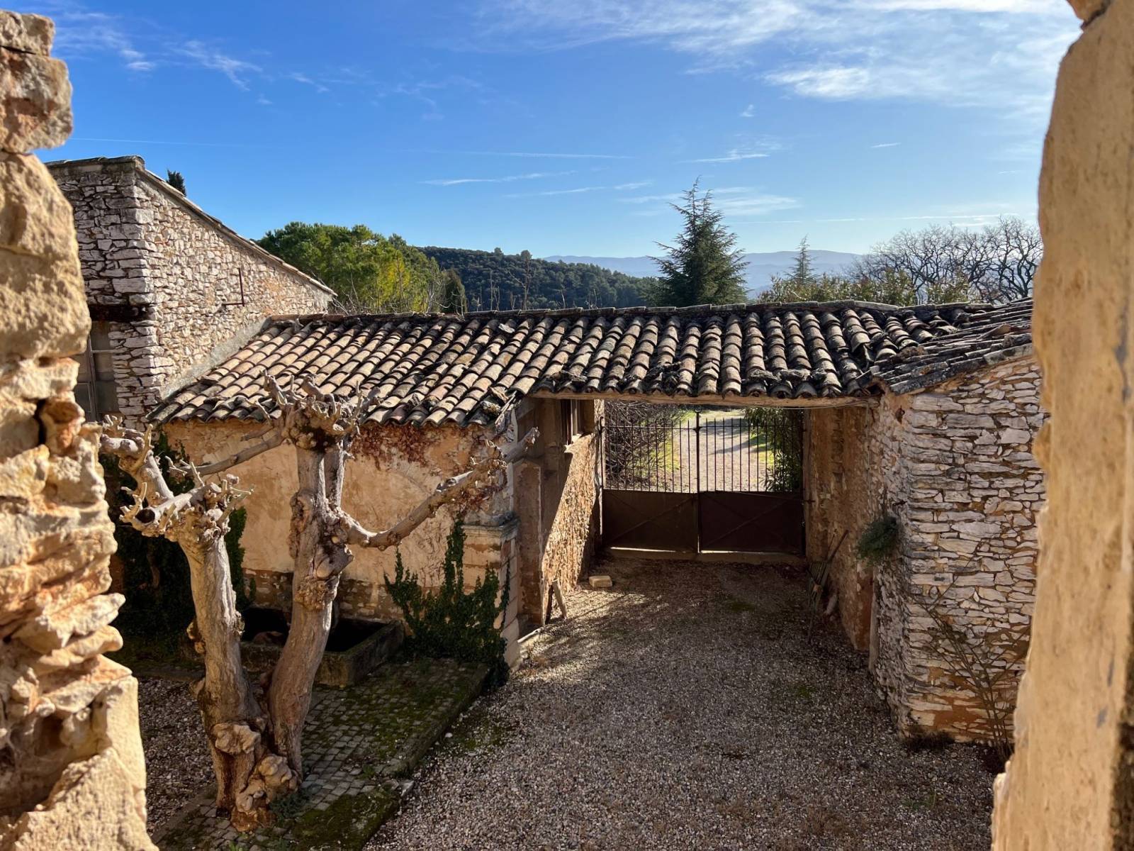 real estate gordes