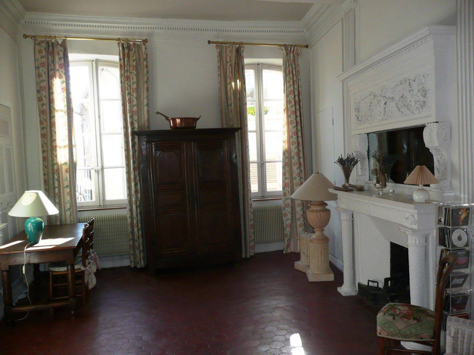 Immeuble restauré à vendre en Avignon