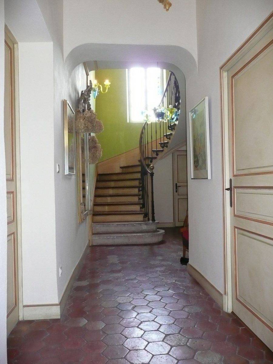 Rénovation de grande qualité de cet hotel particulier à vendre près d'Avignon