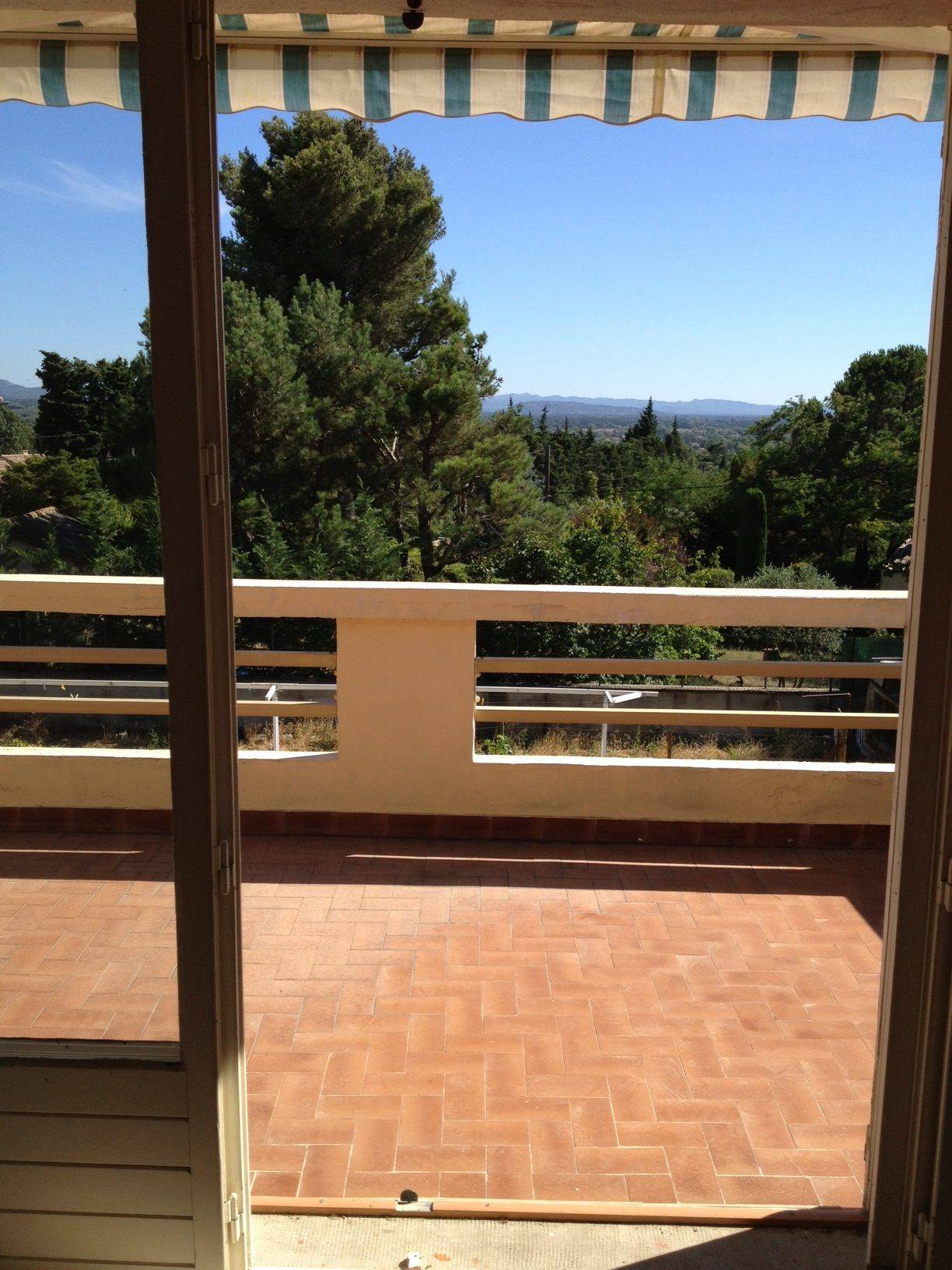 Villa avec terrasse et vue à l'Isle sur Sorgue