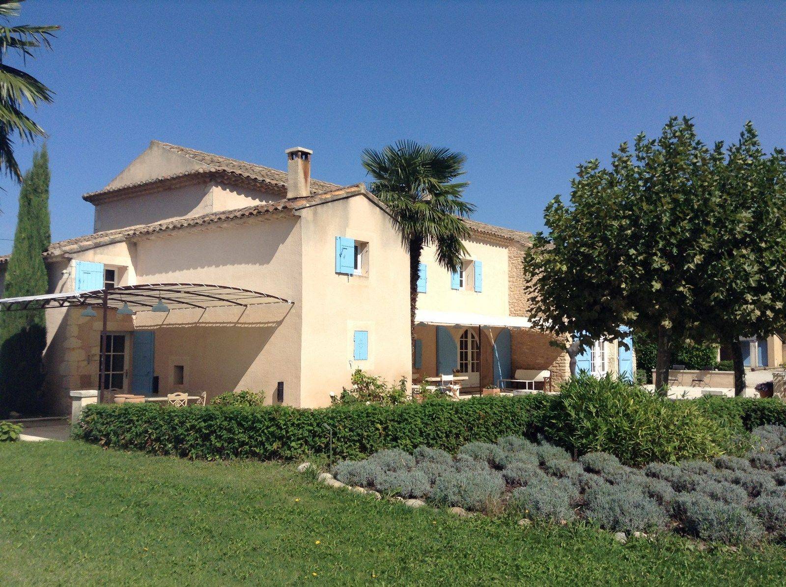 Mas ancien restauré avec piscine et parc arboré