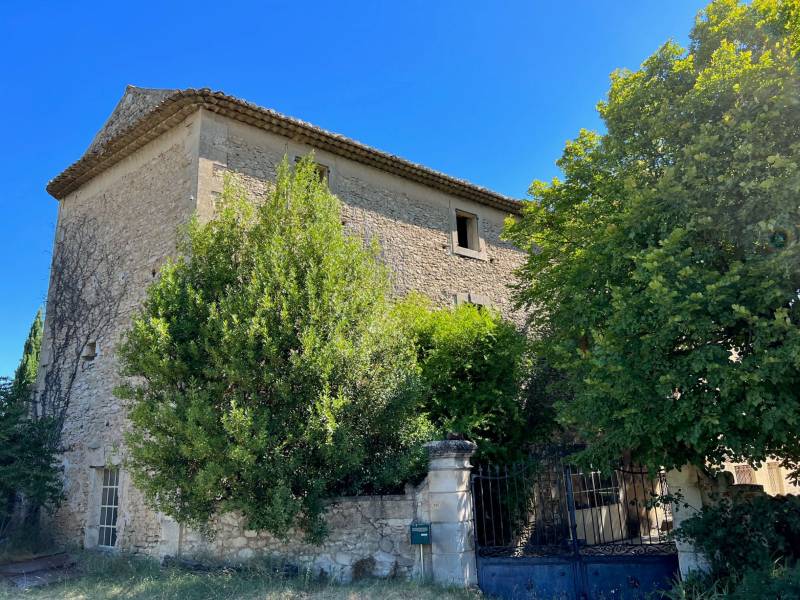 property ménerbes