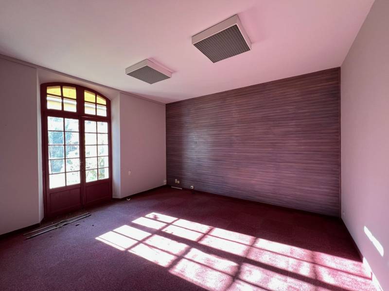 apartment with a garden