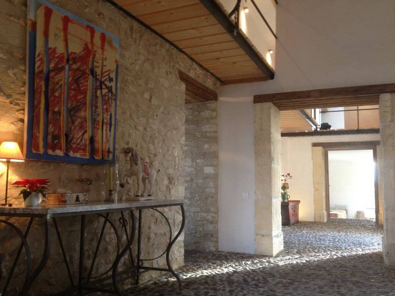 Fully restored farm house for sale in Lacoste in the Luberon with a superb view to the Marquis de Sade castle